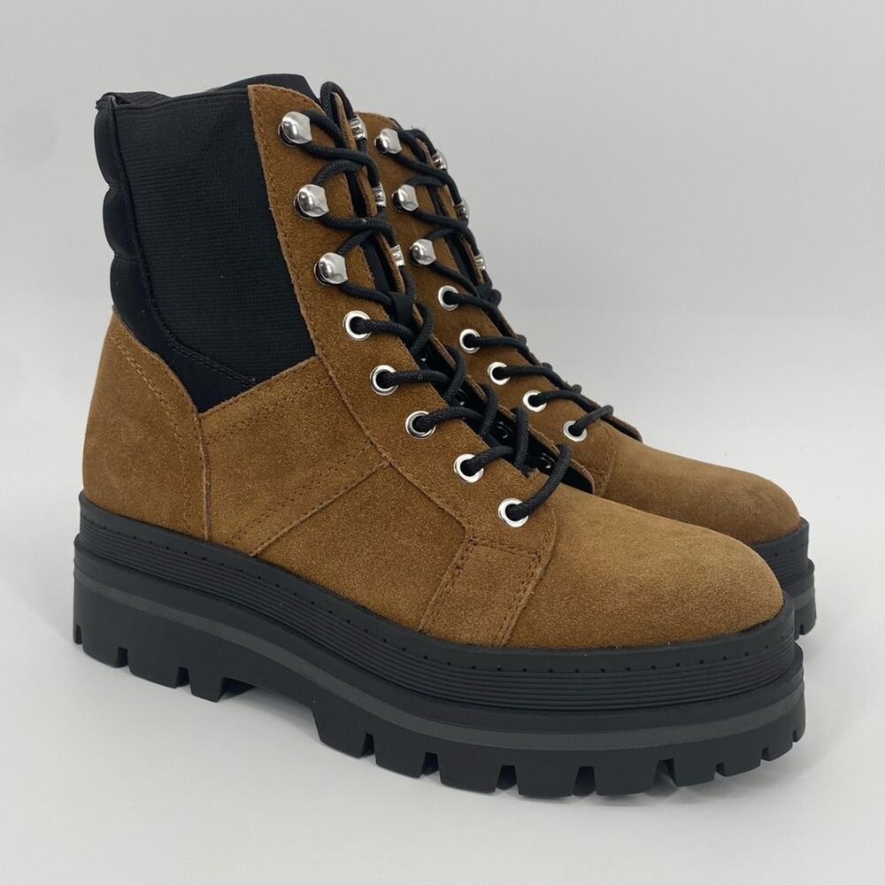 MARC FISHER NWOB Sashia Platform Combat Lace Up Boots Brown Suede Size 9